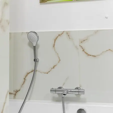 Old Town Hideaway דירה